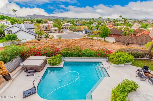 15254 12th St, Phoenix AZ  85022-3805 exterior