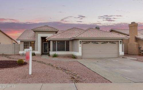 7339 Forge Ave, Mesa, AZ 85208-2735