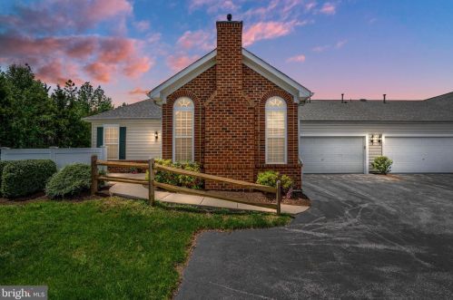 6244 Autumn Leaf Dr, Fredericksburg, VA 22407-7205