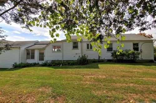 32 Indian Hl Rd, Milford CT  06460-7241 exterior