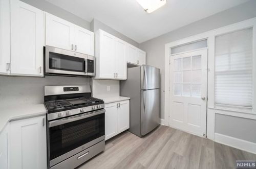 117 72nd St, North Bergen, NJ 07047-5801