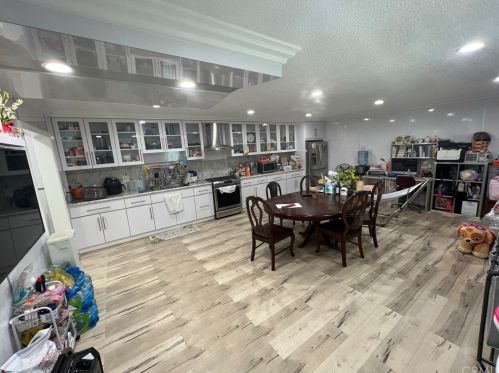 8805 Norwalk Blvd, Whittier CA 90606-3310 exterior