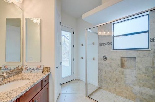5240 20 Ave, Cape Coral FL  33990-4815 exterior
