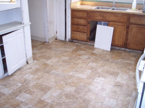 15 Chanslor Ave, Richmond CA  94801-3403 exterior