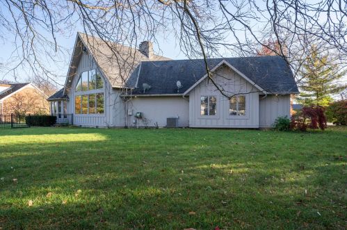 1224 Countryside Dr, Washington Ch OH  43160-1804 exterior