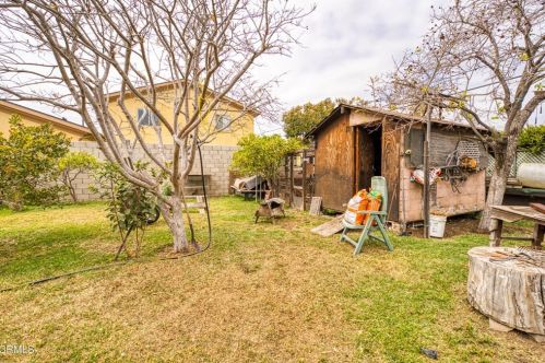 4973 Strickland Dr, Oxnard CA  93036-1052 exterior