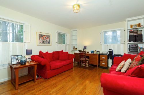 7 Heathbrook Dr, Poughkeepsie NY  12603-4805 exterior