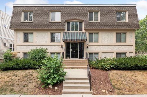 3236 Garfield Ave, Minneapolis MN  55408-3632 exterior