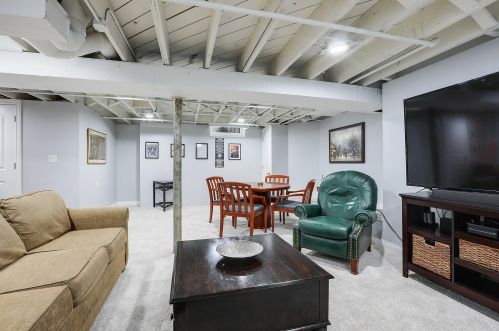 3028 77 St, Milwaukee WI 53222-5018 exterior