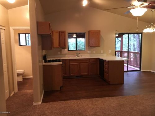 574 Walnut Creek Loop, Pinetop AZ  85935-7109 exterior
