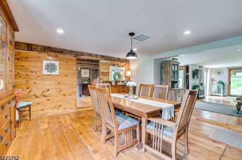 100 Mitchell Rd, Oxford NJ  07863-3344 exterior