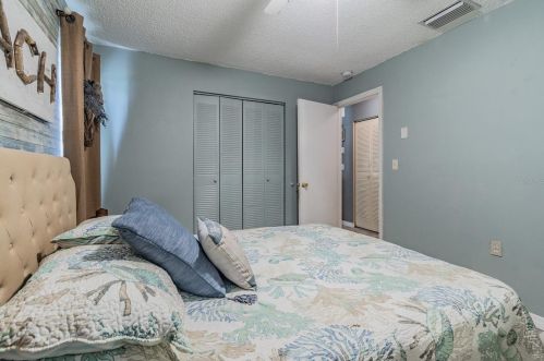 3229 Seven Springs Blvd, New Port Richey FL  34655-3351 exterior