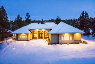 3084 Underhill Pl, Bend, OR 97701-8684