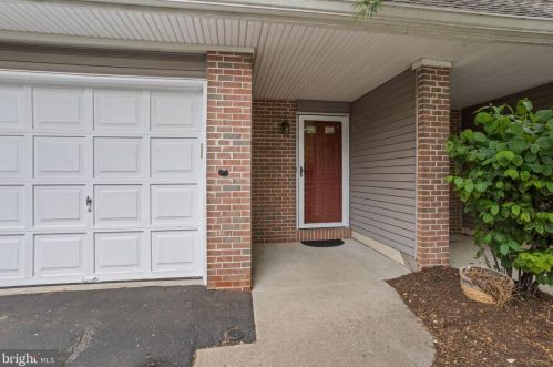 138 Barrow Pl, Princeton NJ  08540-0063 exterior