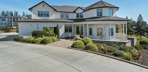 3736 Woodbourne Pl, Santa Rosa CA  95403-0941 exterior