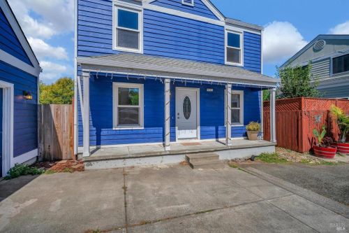 981 Kingwood St, Santa Rosa, CA 95401-6509
