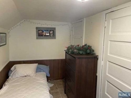 95 Godwin Ave, Ridgewood NJ  07450-3725 exterior