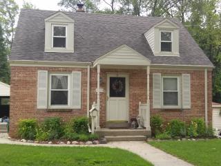 1125 Lindbergh Ave, Waukesha WI  53188-4953 exterior