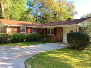 1972 Shady Oaks Dr, Tallahassee, FL 32303-7342