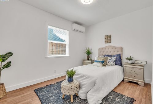 5531 Fremont St, Oakland CA 94608-2216 exterior