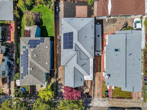 5531 Fremont St, Oakland CA 94608-2216 exterior