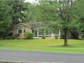 34 Tilley Dr, Hog Island, VT 05488-8128