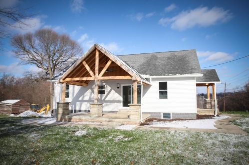 1002 Crawford Ave, South Connellsville, PA 15425-2408