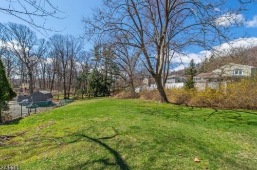 93 Durrell St, Verona NJ  07044-1721 exterior