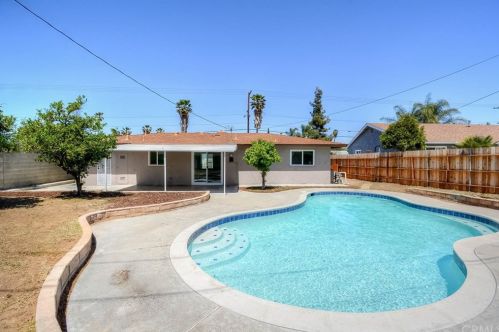 10440 Hole Ave, Riverside CA  92505-1620 exterior