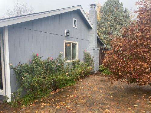606 Summertree Ln, Santa Rosa CA  95403-1291 exterior