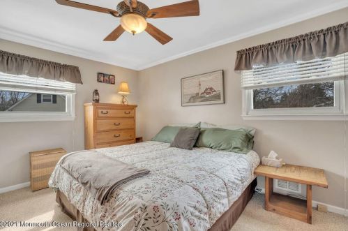 6 Wyoming Dr, Jackson Twp NJ  08527-1543 exterior