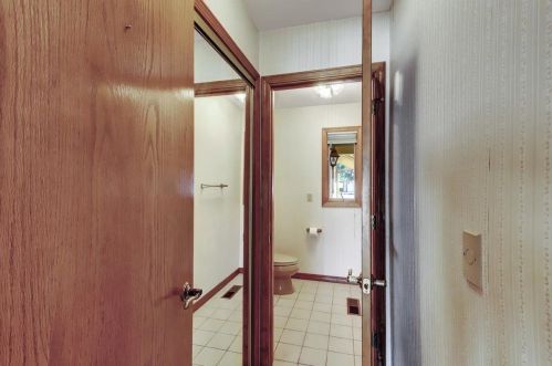 18114 Lake Forest Dr, Lake Wildwood CA  95946-9456 exterior