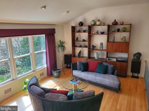 2861 Princeton Pike, Lawrence Township NJ  08648-3222 exterior