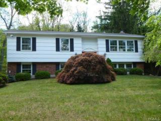 4 Tiffin Ln, Mount Ivy, NY 10970-3622