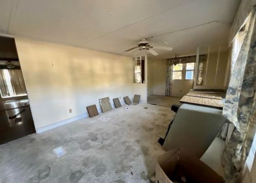 218 Live Oak St, Freeport, FL 32439-6776