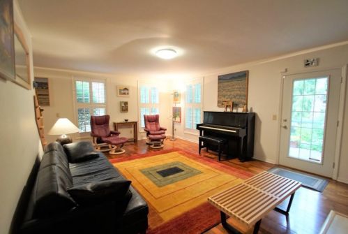 2810 Marshall Ct, Madison WI 53705-2258 exterior