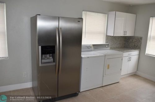 154 Bacom Point Rd, Pahokee FL  33476-2150 exterior