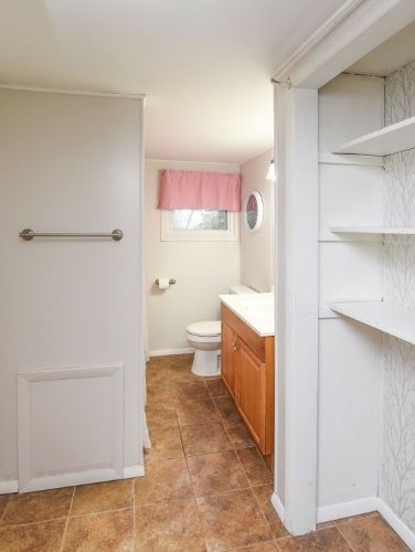 1718 Hart St, New Castle PA  16101-1316 exterior