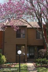 11521 Hearthstone Ct, Herndon VA  20191-4411 exterior