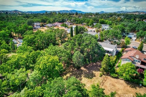 1055 Page Dr, Lakeport CA  95453-3421 exterior