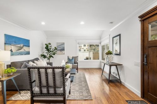 513 15th St, Huntington Beach CA  92648-4045 exterior