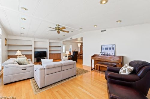 4705 Bali Hai Ln, Bonita Springs, FL 34134-7177