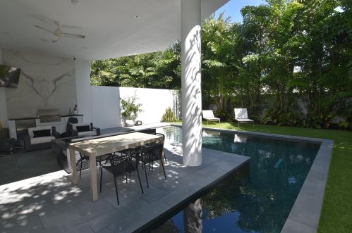 233 7 Ave, Delray Beach FL 33483-5518 exterior