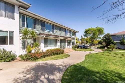 5390 Oleta St, Long Beach, CA 90815-4351