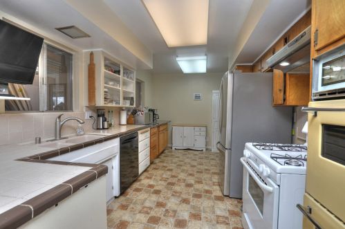 1133 Deer Trail Ln, Solvang, CA 93463-9519
