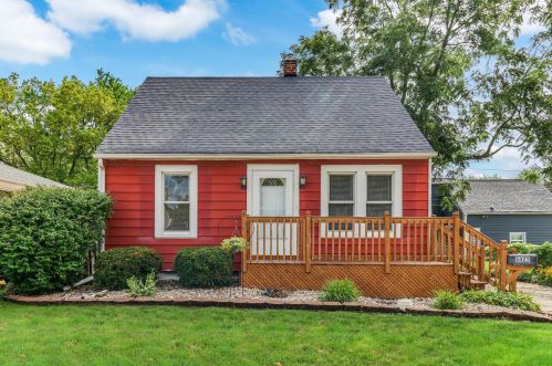 5425 41st Ave, Kenosha, WI 53144-3916