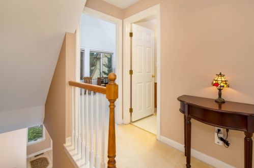 77 Dorchester Way, Nashua NH 03064-8121 exterior