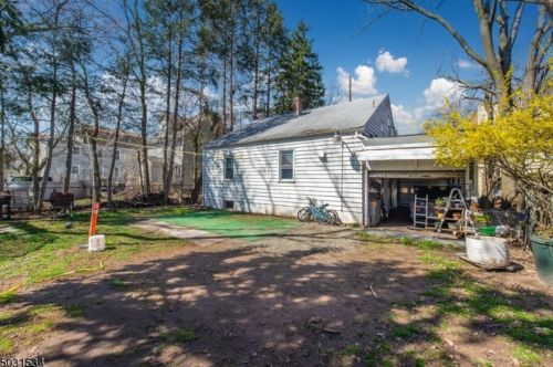 18 Montgomery St, Bloomfield NJ  07003-6006 exterior