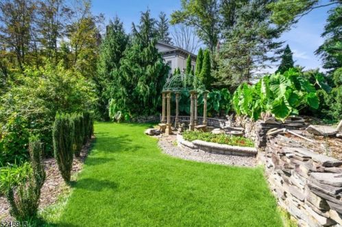 430 Green Ln, Belvidere NJ  07823-1236 exterior