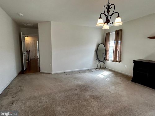 148 Killian Ln, Charles Town WV  25414-4939 exterior